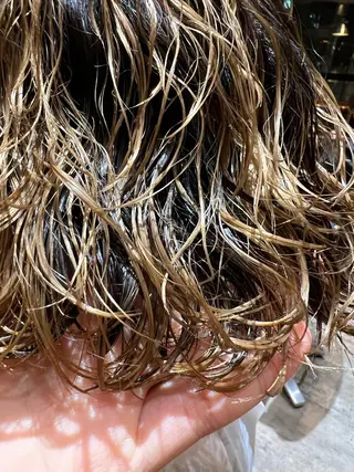 ショート パーマ メンズ fifth JINGUMAE所属・波巻きスパイラルパー マ/シャドウパーマ駿のヘアスタイル