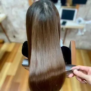 ロング YELLOW CORN 金沢文庫所属・【金沢文庫4分】髪質 改善/縮毛矯正アラタのヘアスタイル