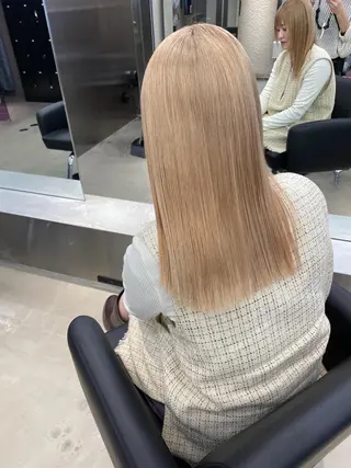 ロング PELE WAKAのヘアスタイル