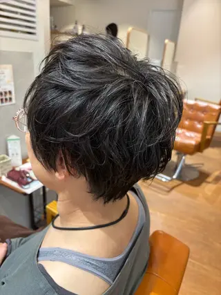 ショート 秋野 遥のヘアスタイル