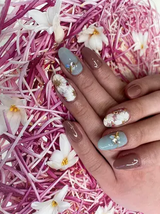 ネイル salon ORO sapporo所属・ORO 石井 香織のネイルデザイン