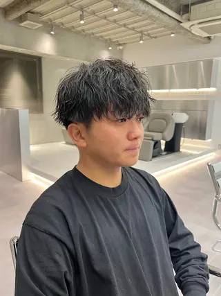 ショート パーマ メンズ soen所属・⚡メンズパーマフ ェードカットTomyのヘアスタイル