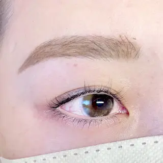 アイブロウ KYE by Mag momo所属・久保田 裕那のマツエク・マツパデザイン