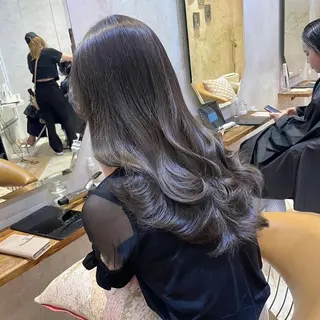 ロング としき/韓国/透明 感カラー/美髪矯正のヘアスタイル