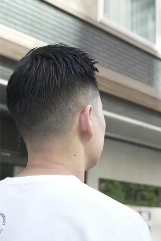 メンズ DAU BARBER SHOP 青山所属・金浜 大樹のヘアスタイル