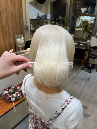 ミディアム 韓国レイヤーカット/ ハイトーン/マアヤのヘアスタイル