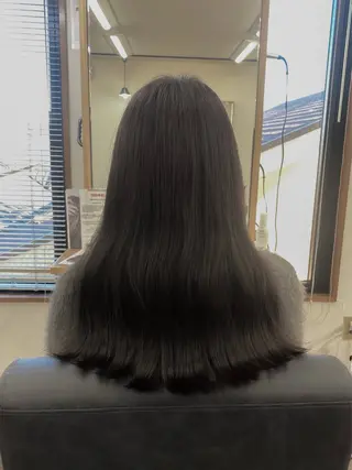 ロング カラー L.lanka所属・こもり なおやのヘアスタイル