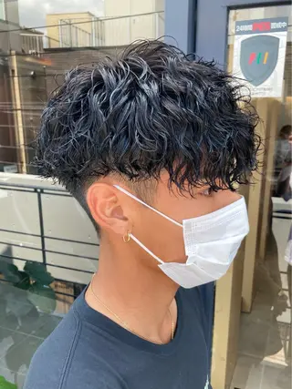 パーマ メンズ fifth men's原宿所属・fifth/原宿/ シャドウパーマ/カズのヘアスタイル