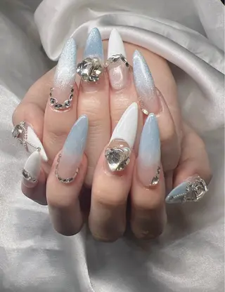 ネイル Lee Nailsのネイルデザイン