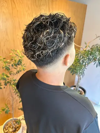 ショート パーマ メンズ メンズパーマ達人/ フェード/イツキのヘアスタイル