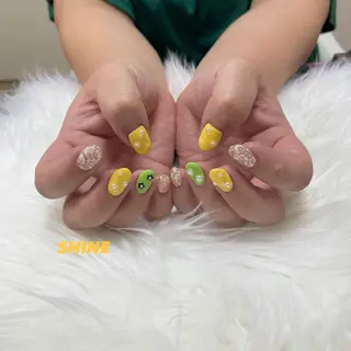 ネイル SHINE nail salonのネイルデザイン