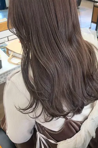 ロング カラー くすみベージュカラー 🪻HARUKAのヘアスタイル