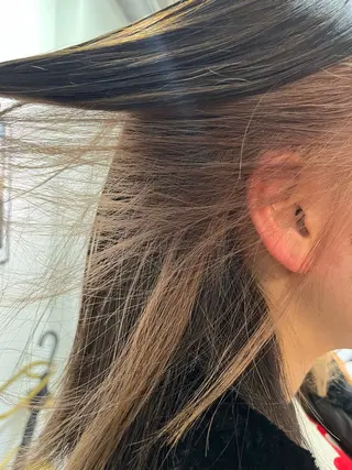 ミディアム 安藤 琢真のヘアスタイル