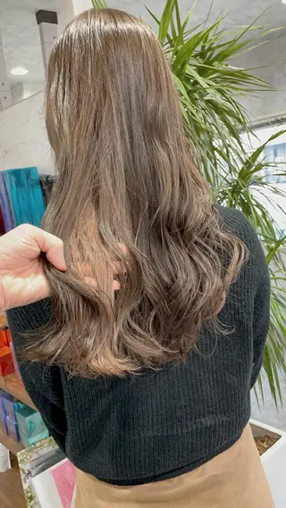 ロング カラー タカハシ ユウキのヘアスタイル