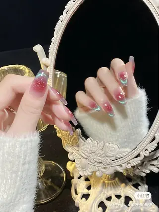 ネイル 内村 ミナのネイルデザイン