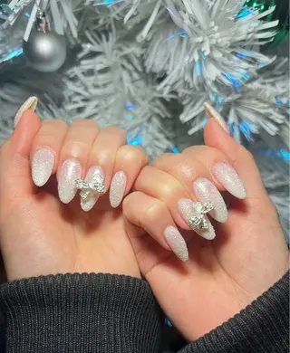 ネイル PLUTON sara🩶のマツエク・マツパデザイン