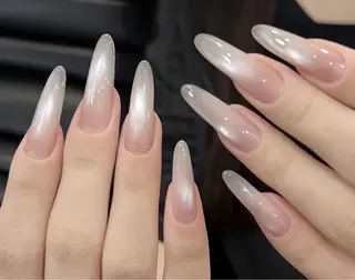 ネイル Nail salon  recess池袋所属・惠 美奈のネイルデザイン