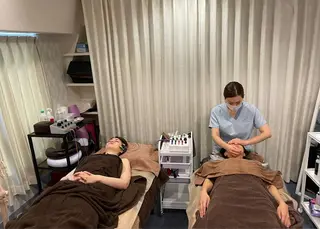 美容鍼灸サロン mahoroba院長のエステ・リラクイメージ