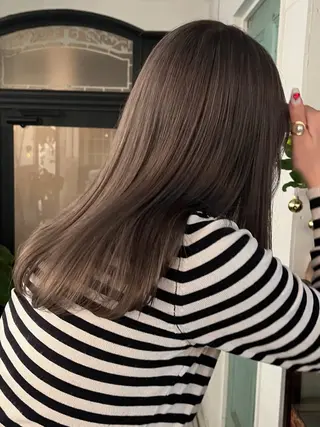 カラー ブリーチなし/透明感 /ショート/大世のヘアスタイル