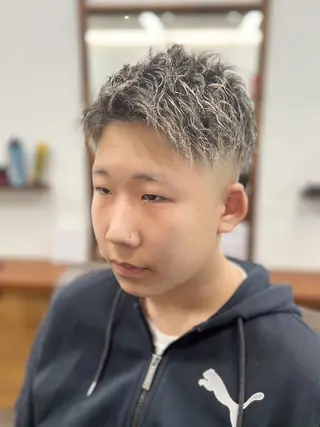 メンズ メンズヘアーニュートラル所属・宮川 陸のヘアスタイル