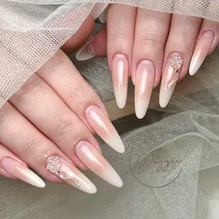ネイル Maggie Nail🦩のネイルデザイン