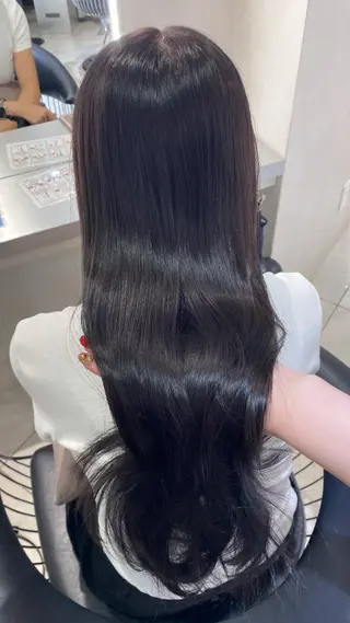 ロング RED／SILVER フウカ✩.*˚のヘアスタイル