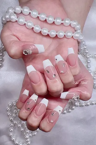 ネイル She   Nail所属・ISA_ BELLAのネイルデザイン