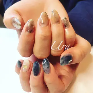 ネイル UrakoNail 《nail》のネイルデザイン