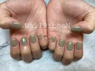 ネイル ネイルリボン 受付スタッフのネイルデザイン