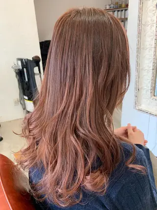 セミロング カラー fio マナミのヘアスタイル