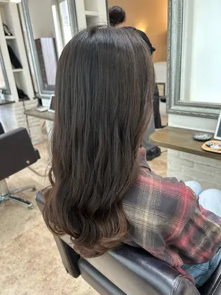 パーマ 佐久間 優里のヘアスタイル