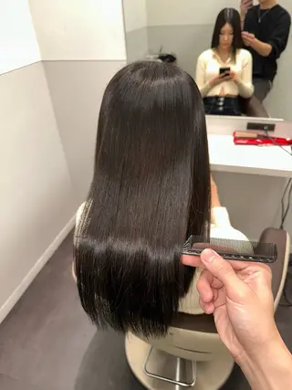 セミロング Wisteria所属・美髪特化✨ 伊織✨縮毛矯正✨のヘアスタイル