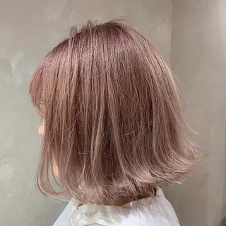 ミディアム カラー Hair & make Lamp所属・梅田のブリーチ特化 美容師KAI🥰のヘアスタイル