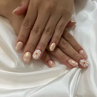 藤本 真心のネイルデザイン