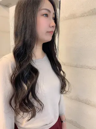 ミディアム カラー 透明感/オリーブ/ グレージュ/YUKAのヘアスタイル