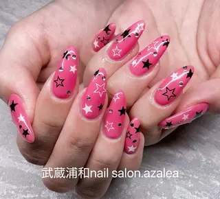 ネイル R inのネイルデザイン