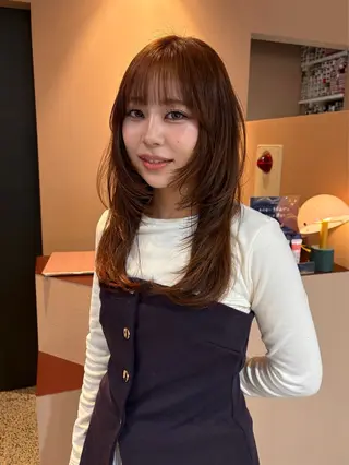 セミロング YOKE 松室伶奈のヘアスタイル