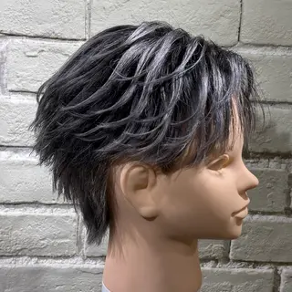 ショート カラー メンズ メンズ特化カットパー マカラー坂田柊のヘアスタイル