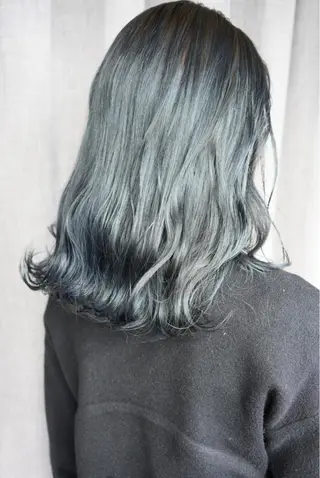 ミディアム カラー ハイトーン/レイヤー /ケアブリーチ石川治のヘアスタイル