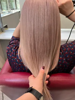 ロング カラー Merlyosaka 早川未来のヘアスタイル