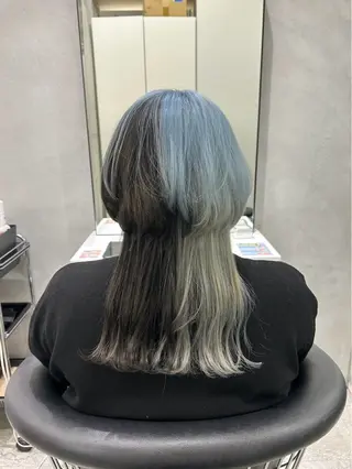 ロング カラー 上山 凜のヘアスタイル