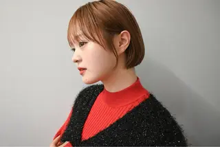 ショート レイヤー/小顔矯正 透明感カラー✨生真のヘアスタイル