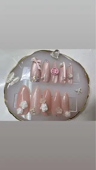 ネイル クイーンズネイル銀座所属・Queeens nailのネイルデザイン