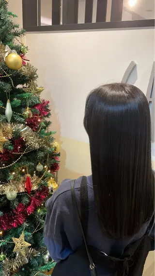 ロング EARTH/A与次郎店所属・EARTH✂️ 榎谷吏織のヘアスタイル