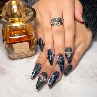 ネイル 知花 梨花のネイルデザイン