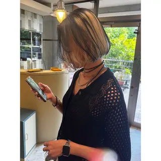 ミディアム ハイトーン/ ダブルカラー/透明感のヘアスタイル