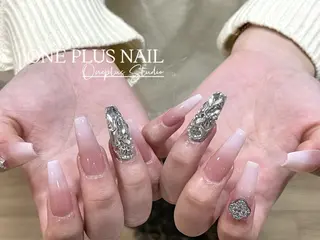 ネイル One Plus キキのネイルデザイン