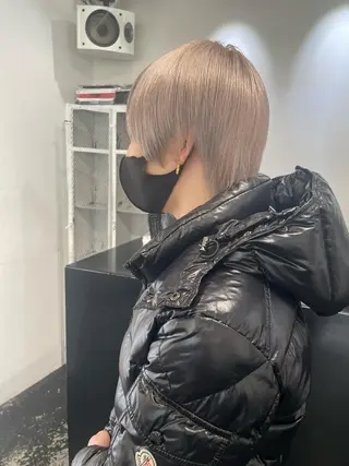 ショート カラー パーマ ヘアアレンジ メンズ キッズ ネイル マツエク・マツパ アイブロウ 艶ハイトーン/ヘア アレンジAYAKAのヘアスタイル