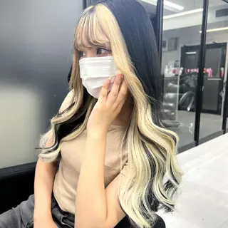 ロング カラー シールエクステ特化 ハイトーン、NANAのヘアスタイル