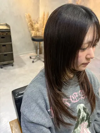 ロング カラー 🌈透明感カラー 韓国 ミライ🇰🇷のヘアスタイル